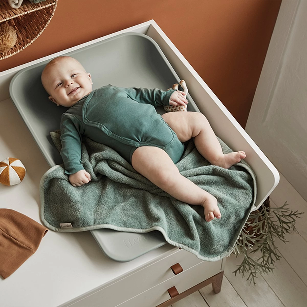 Leander Matty Verschoonkussen / Aankleedkussen - Sage Green - Afbeelding 5