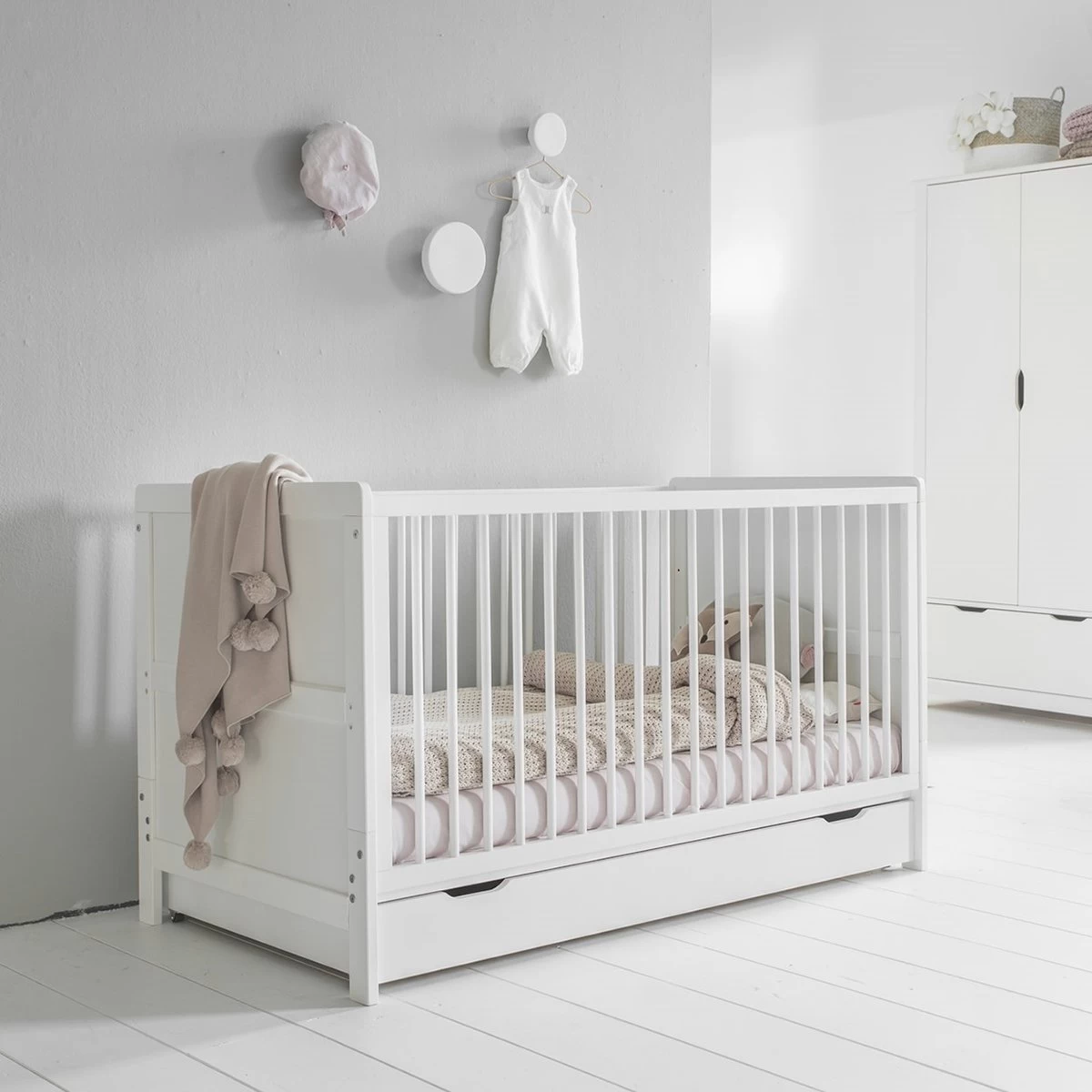 Petite Amélie ® Ledikant - Babybed Wit 70x140 Cm - Meegroeibed 0 - 6 Jaar - Groeit Met Je Kind Mee - Afbeelding 6