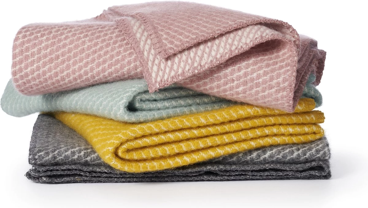 Klippan Yllefabrik Klippan 100% Eco-wollen Wiegdeken - Velvet Geel- Warm-zacht-65x90cm - Afbeelding 2