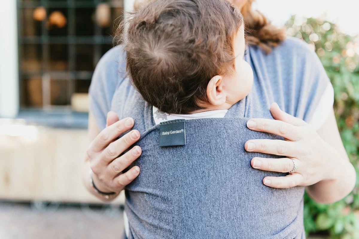 Baby Garden Draagdoek Grijs - Ergonomisch - Original - Inclusief Slabbetje - Afbeelding 7