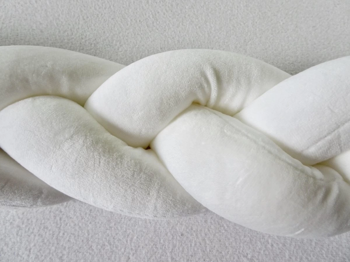 Baby Bed Bumper Gevlochten, Boxomrander, Hoofdbeschermer, Bedbumper,boxrand (2 Meter) Van Baby-slofje.nl Wit - Afbeelding 3